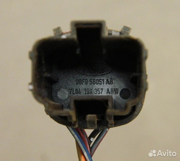 Заглушка переключателя Ford Escape 1