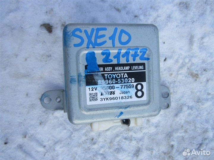 Блок управления фарами Toyota Altezza SXE10 3S-GE