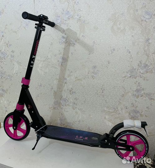 Самокат 6+ с аммортизаторами Scooter розовый