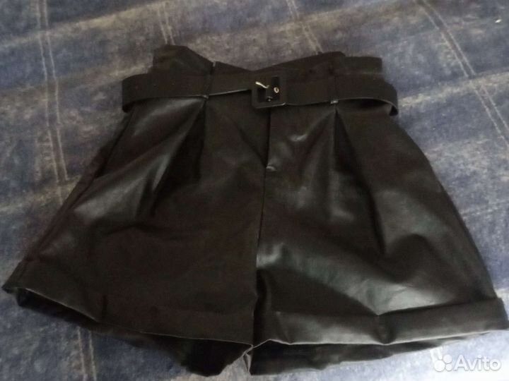Кожаные шорты