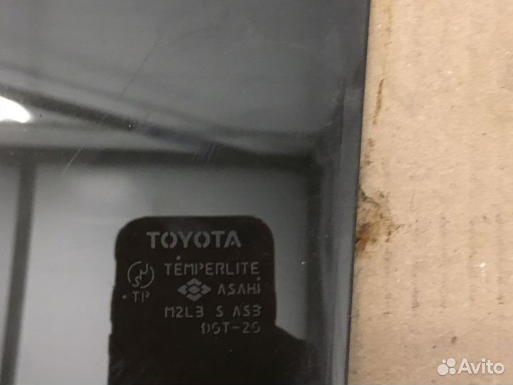 Стекло двери Toyota 4Runner(2642)
