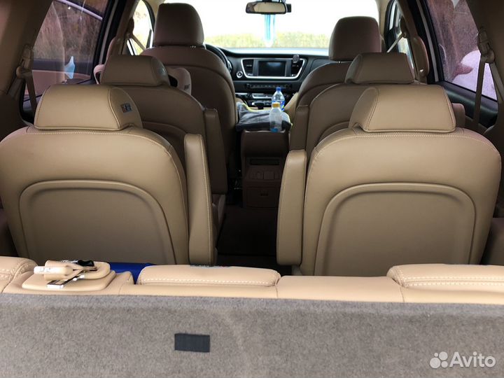 Kia Carnival 2.2 AT, 2018, 67 000 км