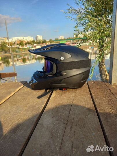 Шлем кроссовый бу