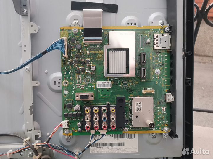 Телевизор Panasonic TX-LR32C20 (По запчастям)