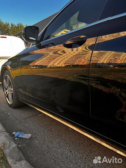 Продам водительскую дверь на mercedes E200