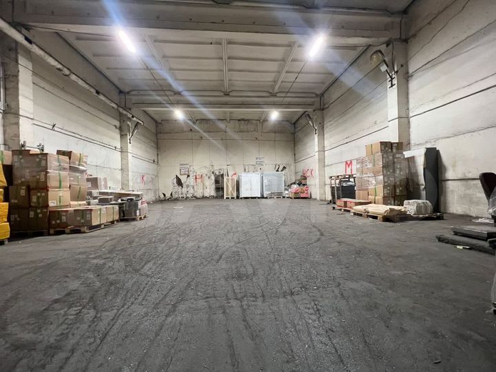 Сдам складское помещение, 1000 м²