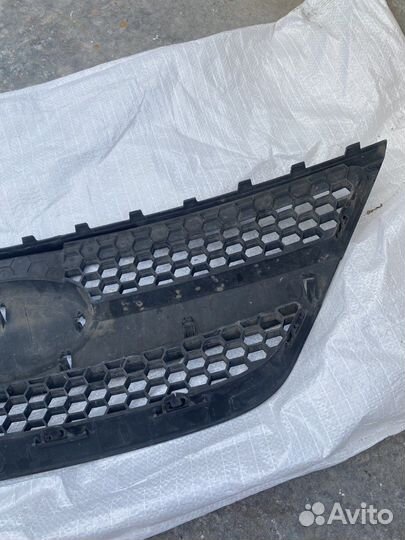 Решетка радиатора LADA largus