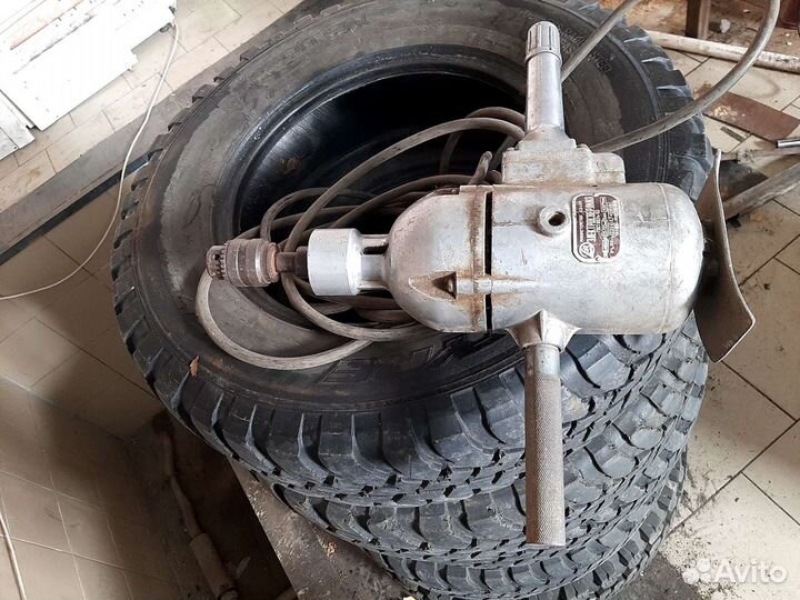 Электросверлилка,электродрель низко оборотная