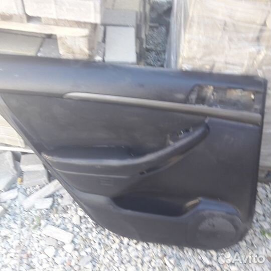 Обшивка тойота авенсис