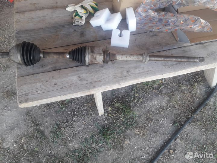 Привод передний правый LR Freelander 2