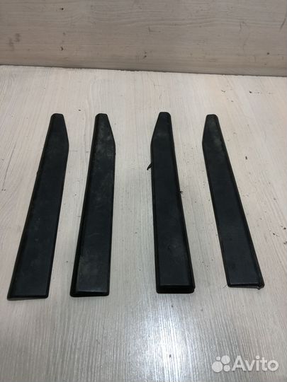 Накладка на порог задняя Skoda Octavia A5