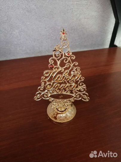 Статуэтки фэншуй и шведская лошадка-игрушка