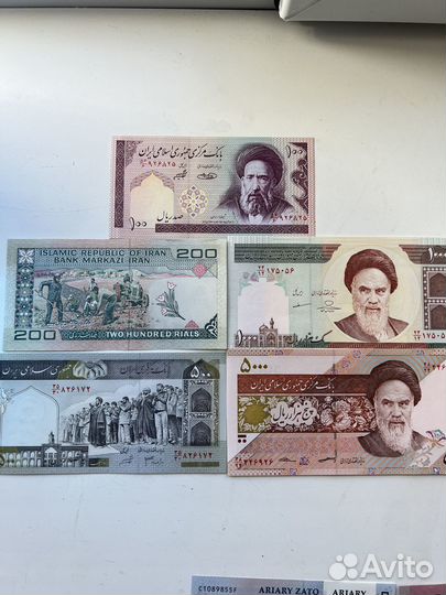 Набор банкнот стран мира