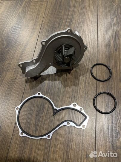 Насос водяной (помпа) и грм Golf 2, 1.8