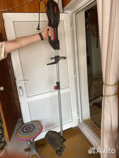 Газонокосилка электрическая