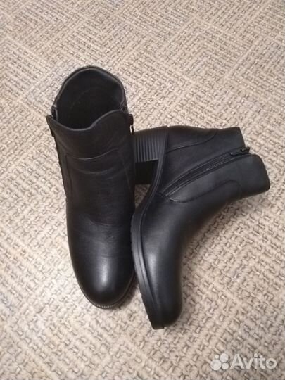 Полусапоги женские, р. 40