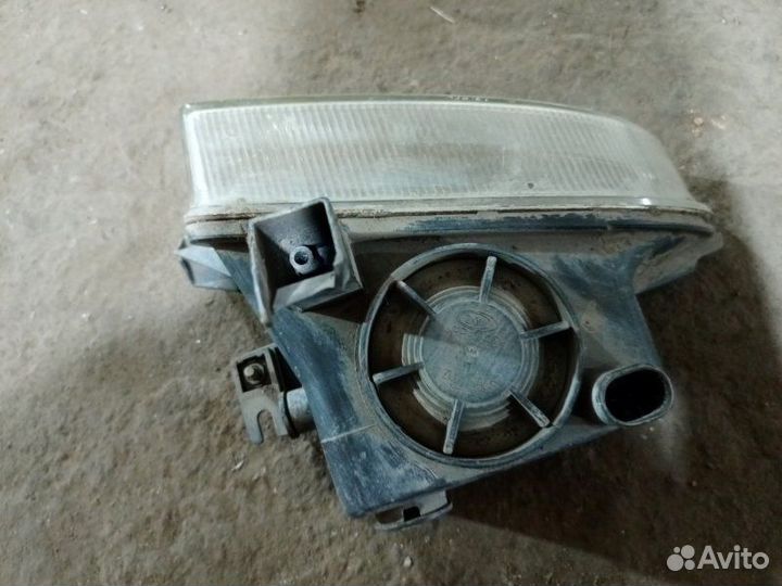 Фара противотуманная передняя левая Opel Zafira