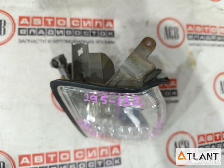 Габарит правый toyota crown