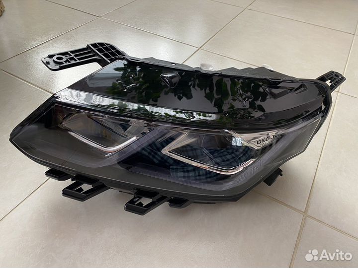 Фара левая Geely Coolray (2020+)