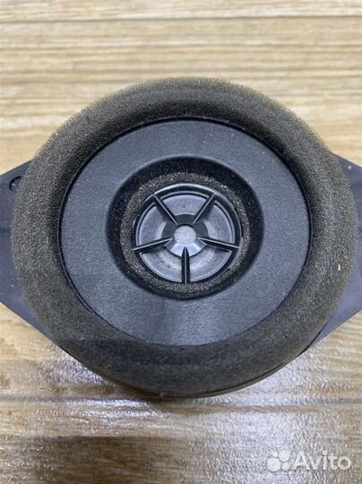 Динамик Toyota Rav4 40