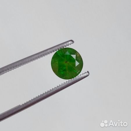 Ограненный Демантоид 2.5 ct