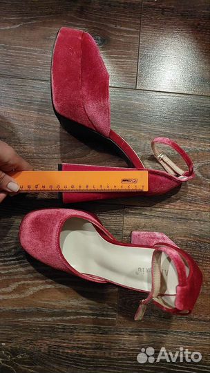 Босоножки/туфли новые