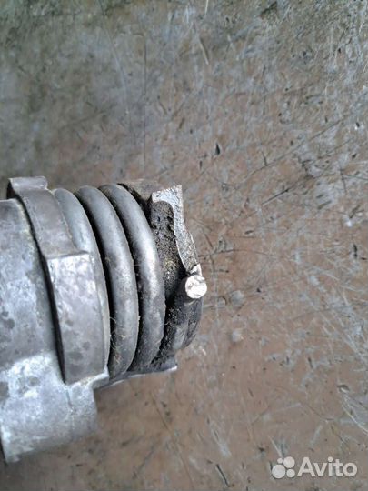 Ролик приводного ремня на BMW E65 E66