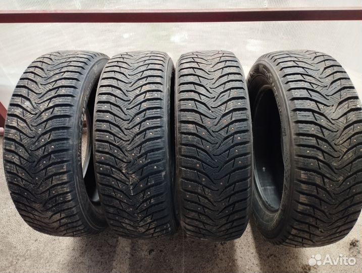 Kumho WinterCraft SUV Ice WS31 215/60 R17 96H