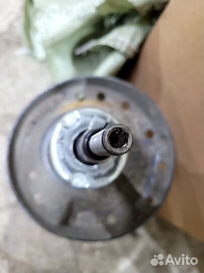 Амортизаторы передние Opel Corsa d