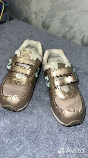 Кроссовки для девочки