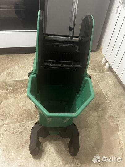 Ведро с отжимом на колесах