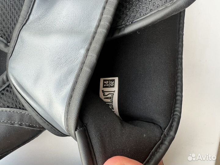 Боксерские перчатки everlast 14 oz