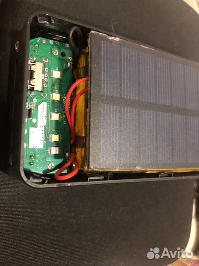 Повербанк нерабочий с электроникой и панелькой