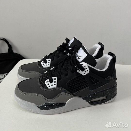 Nike air jordan 4 retro fear