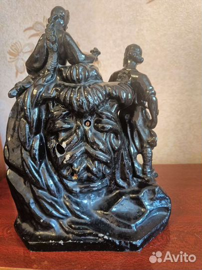 Часы настольные механические СССР