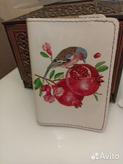 Подарок Кожаная обложка на паспорт