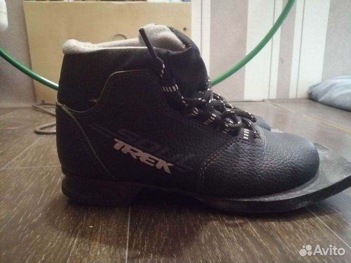 Лыжные ботинки