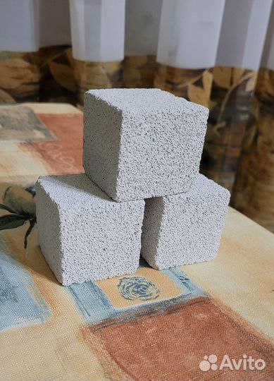 Камень для стачивания зубов грызунов