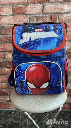 Рюкзак школьный человек-паук