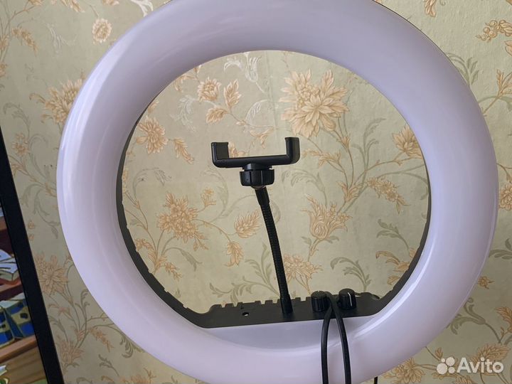 Кольцевая лампа со штативом 36 см