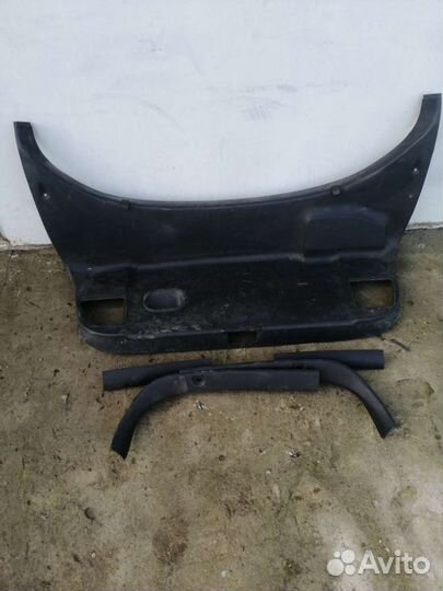 Пластик салонаМитсубиси Каризма