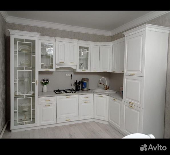 Кухонный гарнитур Люкс лайф 305/210