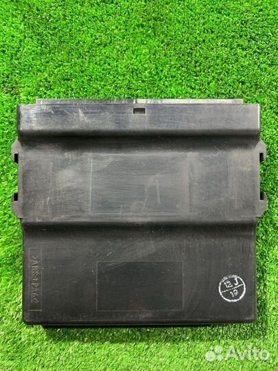 Блок управления ABS Toyota Wish ZNE14 1ZZ-FE 2008