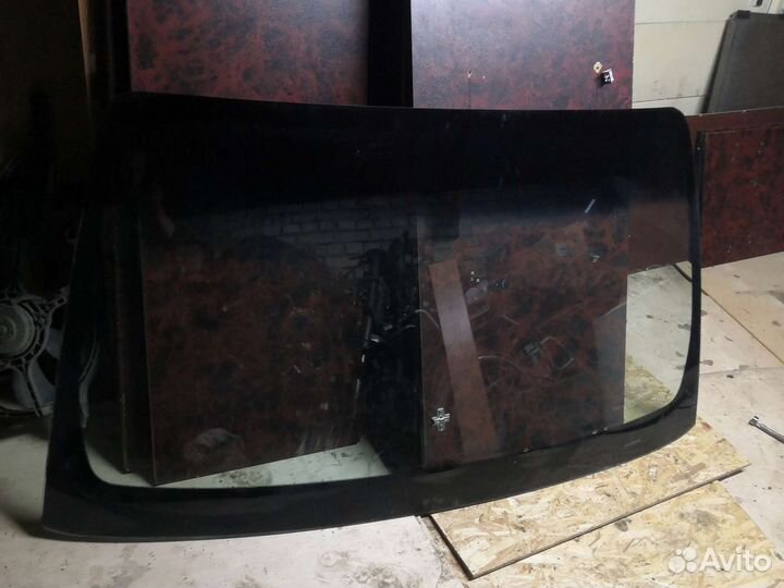 Лобовое стекло Nissan pathfinder r51