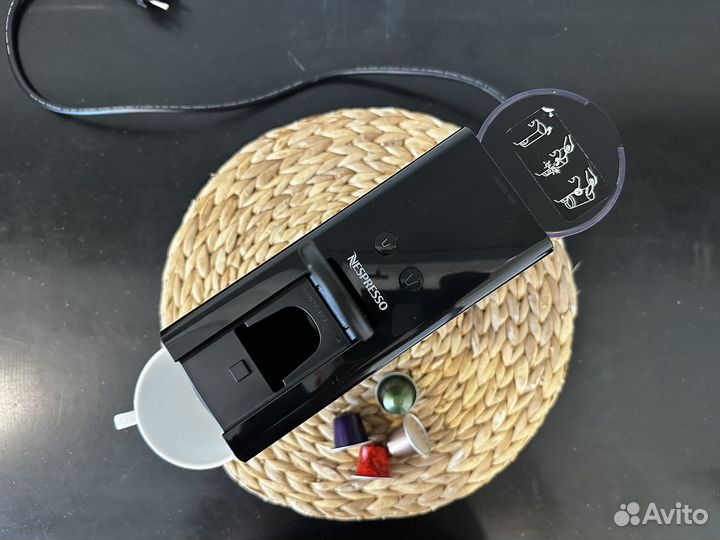 Кофемашина капсульная Nespresso C30 Black