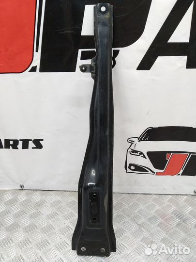 Балка передняя поперечная Mitsubishi Outlander