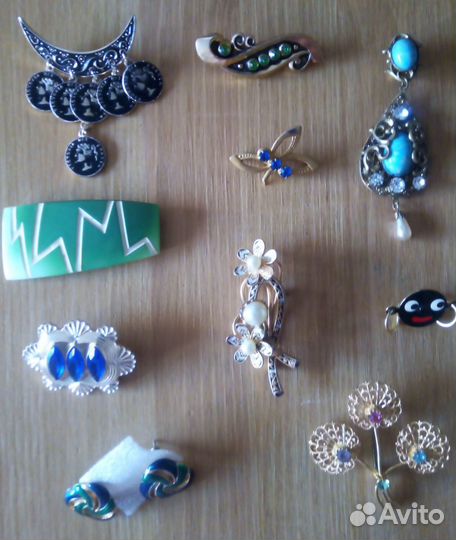 Винтаж. Бижутерия. Броши