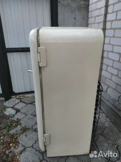 Холодильник бу