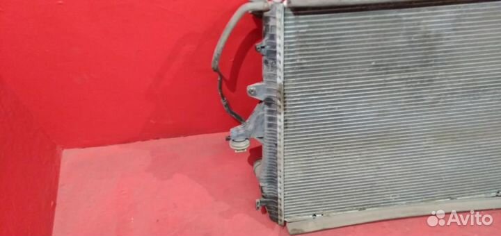 Радиатор охлаждения Туарег VW Touareg 2002-2010