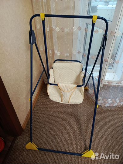 Детская качелька